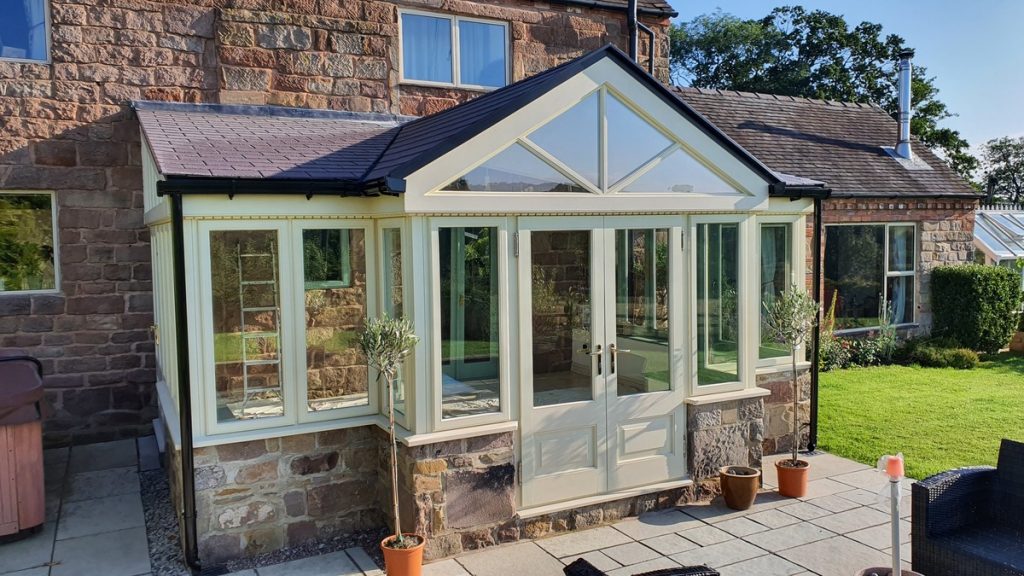 hardwood-garden-room-derbyshire